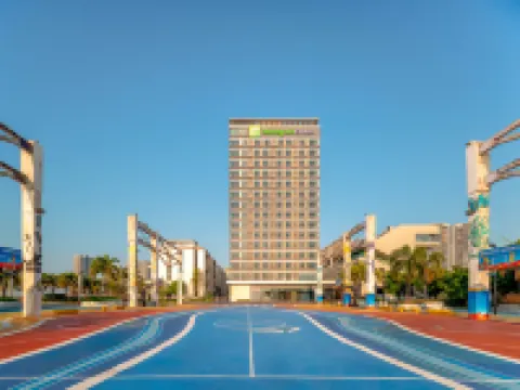Holiday Inn Express ZHANJIANG COAST by IHG Hotels in Zhanjiang