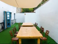 Yining Pantaohui Homestay (Ile River Scenic Area)