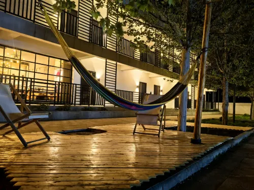Chaoju Boutique Guesthouse - Airport Shuttle
