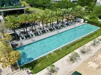 Huizhou Yujian Hotel Management Co., Ltd - Rooftop Pools