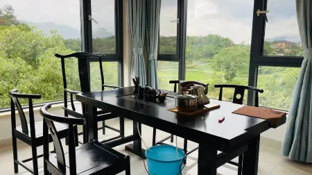 Xiandao Lake Qingjing Lakeside Homestay Отели рядом с достопримечательностью «Xiandaohu Xianhu Gallery»