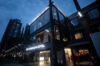 X Designer Hotel (Chengdu Eastern Suburb Memory) Отели рядом с достопримечательностью «Песиходный Центр Нахху»