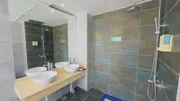 Haiyi Hotel - 2-Star