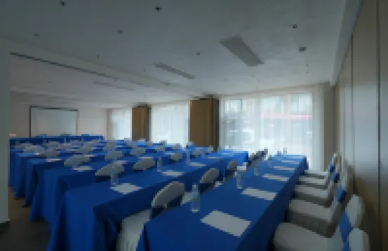 Lugu Lake Qingchen International Lake View Resort Manor (Daluoshui Pier Branch)