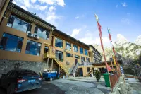 Diebu Zhagana Scenic Tibeta n Pavilion Homestay