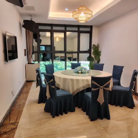 Sea Bay Holiday Hotel