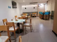 Guangyuan Super 8 Preferred Hotel (Wanda Plaza) - 주차장