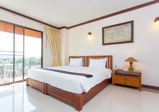 ห้องซูพีเรียร์ เตียงใหญ่ 1 เตียง