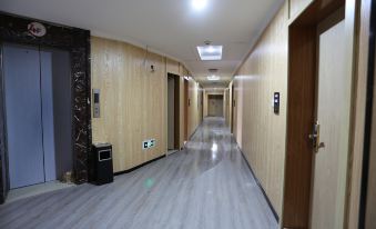 Nuosheng Business Hotel (Ninghai Xingning Middle Road)