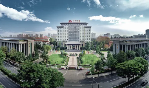 Chengdu Xinhua Hotel
