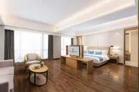 麗呈朗譽酒店（茂名信宜教育城流雲閣觀光塔店） 鄰近卡百利藝術塗料高定館（清華府店）的酒店