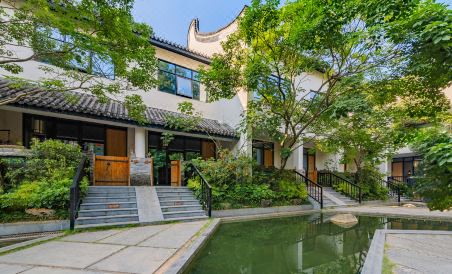 Overseas Chinese Town Phoenix Hakka Hotel (Gankeng Ancient Town Shop) - Housity