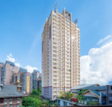 喆家國際酒店（西雙版納景洪潑水廣場江邊夜市店） 鄰近江邊夜市的酒店