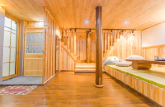 Wu's Courtyard Hostel