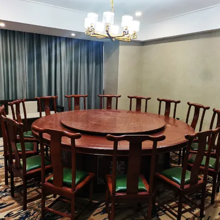 Bin Jiang International Hotel