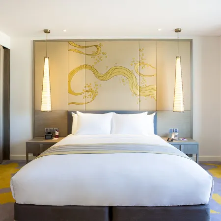 Crowne Plaza VIENTIANE by IHG Отели рядом с достопримечательностью «Статуя Фа Нгум»