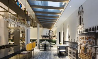 ECHIC HL Hotel (Gangding Metro Station, Zhujiang New Town)