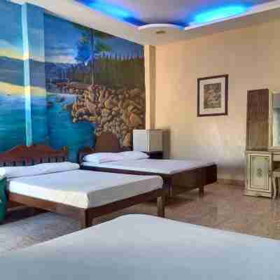 RedDoorz @ Villa Asela A Garden Resort Cordova FORMER RedDoorz Near Gaisano Grand Cordova Rooms