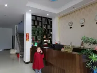 Lianwei Hotel