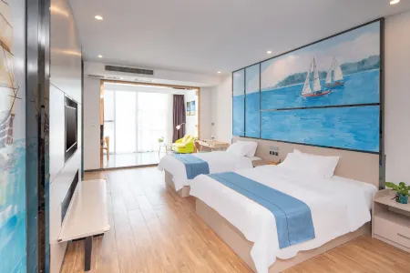 Lans Hotel Отели рядом с достопримечательностью «Международная прибрежная туристическая зона Сичонг»