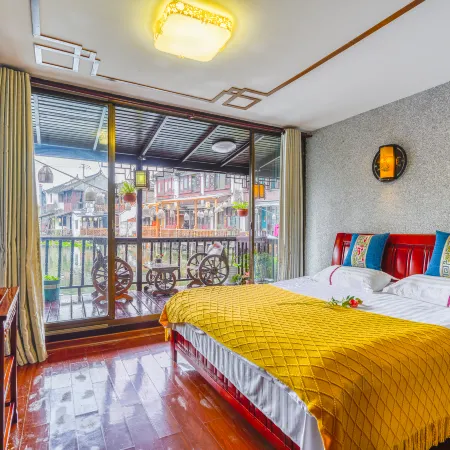 Zhouzhuang Linshui Renjia Inn