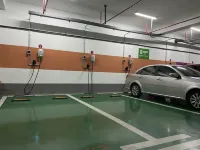 Crowne Plaza QIDONG by IHG - parking