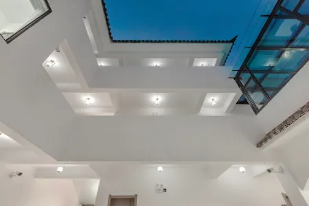 Don't ask about the return period light luxury homestay (Dali Ancient City Branch)