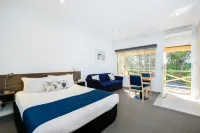 Commercial Golf Resort Hotels in Glenroy
