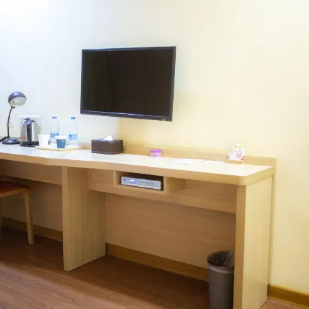 Home inn (Jingxi Jinxiu Ancient Town Longtan Park Branch)