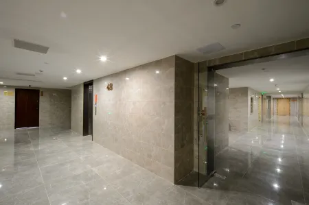 藝龍瑞閣國際公寓（龍園地鐵站店）