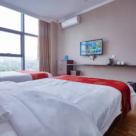 Mingjun Express Hotel (South Railway Station)
