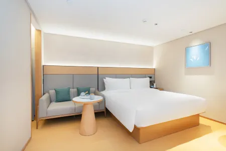 JI Hotel (Guangzhou Jiangtai Road Subway Station)