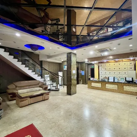 Hongdu Business Hotel