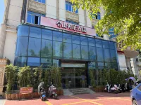 Mercure Linshan Longhai Hotel Các khách sạn gần Ziyun Botanical Garden