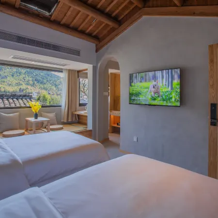 Yueyin Boshe Hongcun Holiday Guesthouse