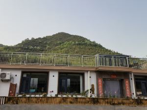 Beijing Township Bobo Cultural Tourism Mountain House Culture Homestay