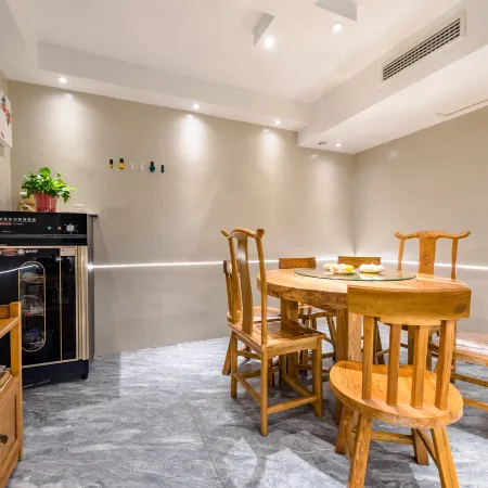 Floral Hotel· Taishan Jingshang Mountain hotel (Hongmen scenic spot store)
