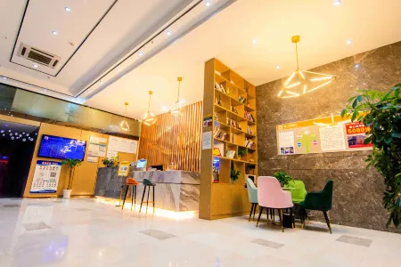 SET Collection Hotel (Macheng North Station Business Logistics City)