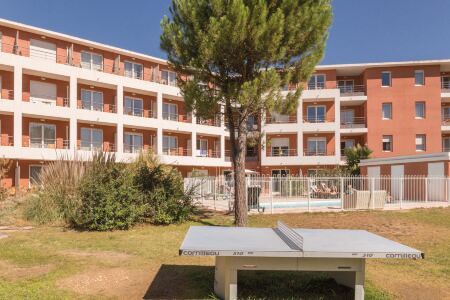 Appart'City Classic Aix-en-Provence - la Duranne Отели в г. Ле Миль