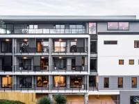 Sunrise Garden Suites Hotels near QBE Stadium Function Centre