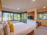 Punnpreeda Beach Resort Hotels near Bang Rak Pier