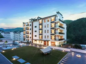 Huangshan Qinman Resort Hotel
