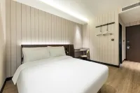 Hanting Hotel (Shanghai Qibao Subway Station) Hotel in zona Watsons (Qibao Longcheng Branch)