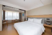 JI Hotel (Shantou High-speed Railway Station) Hotels in Shantou