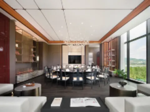 MINGHU DAWN RESORT Hotels in Ninghai