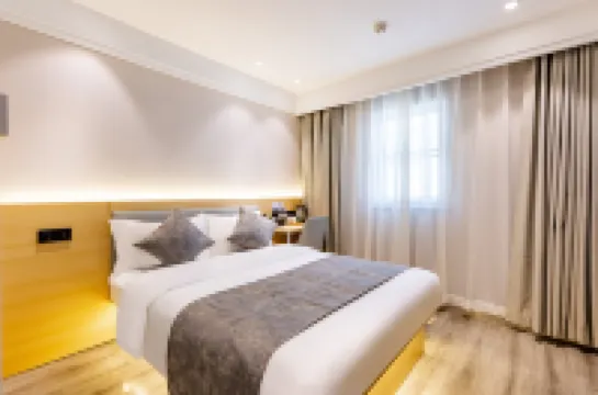 Chonpines Hotel (Beijing Sanyuanqiao Yansha Embassy District Store)