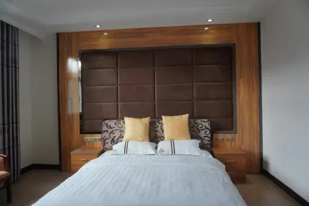 Tianzi Hotel Отели в г. Цинчуань