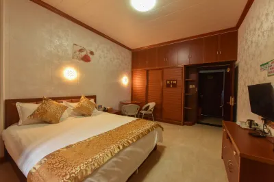 瀏陽張坊銀都ビジネスイン 大囲山黄石洞風景区周辺のホテル