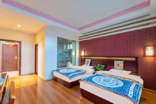 Shangri-La Near Ancient Building Inn