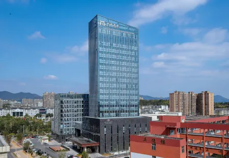 Fuzhou Le'an Maison New Century Hotel